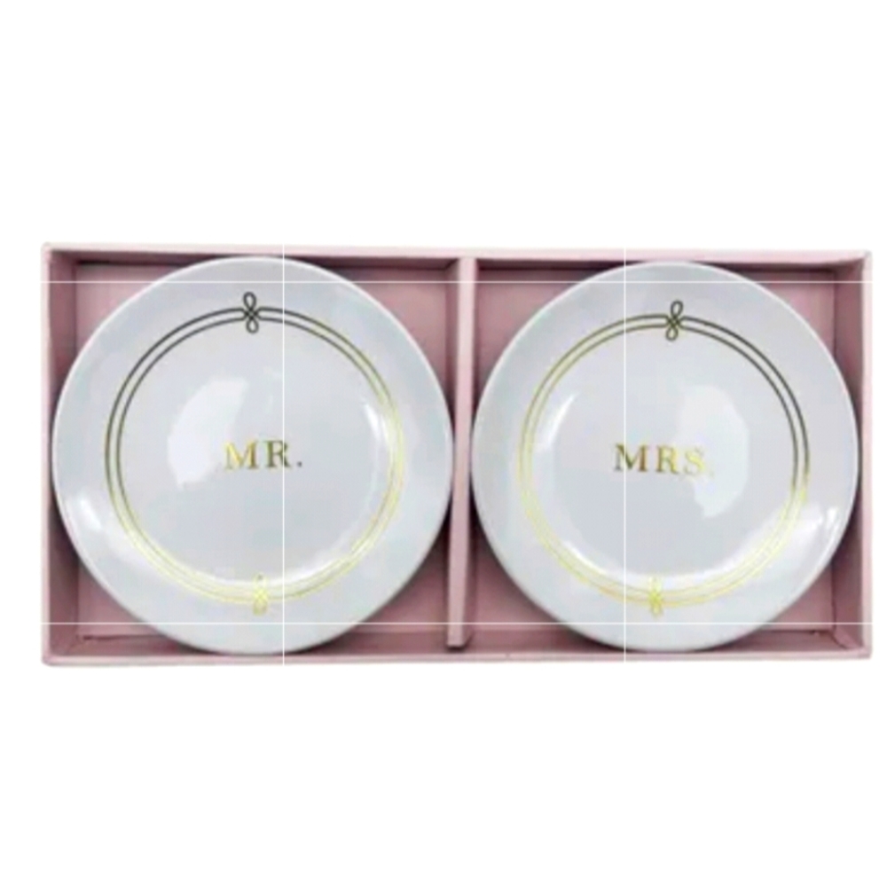 Mr. And Mrs. Ring Holder Dishes New in Sealed original packaging